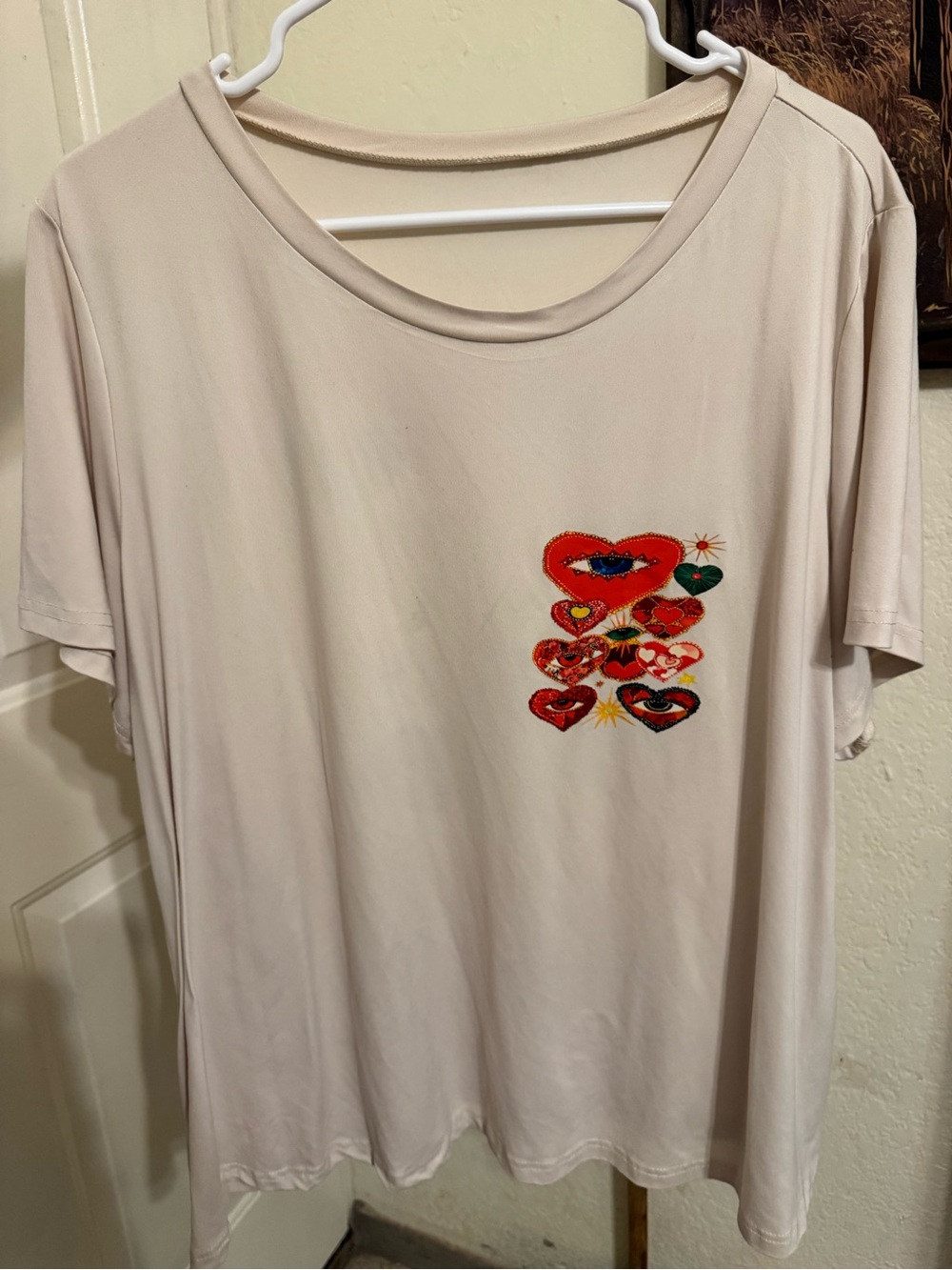 SHEIN Cream Short Sleeve Top with Stacked Heart Embroidery